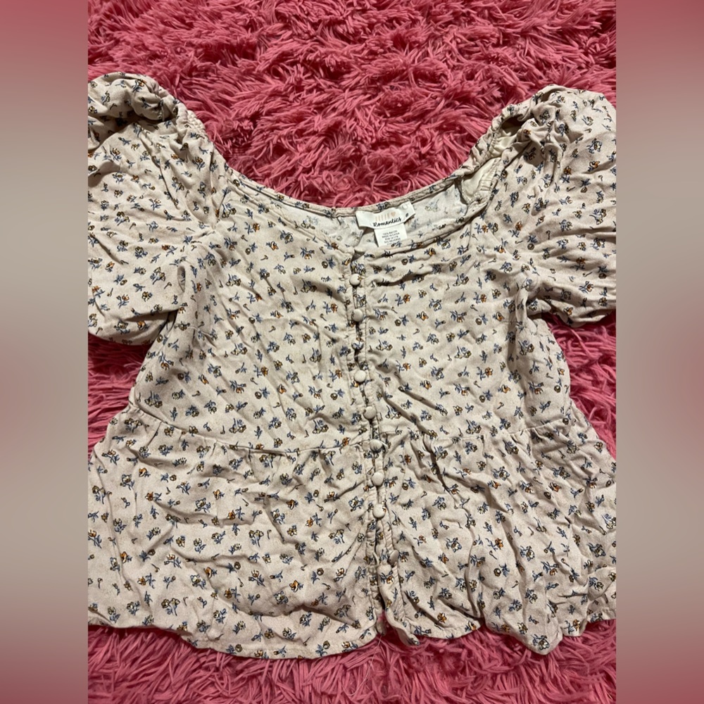 cute going out floral top 💐